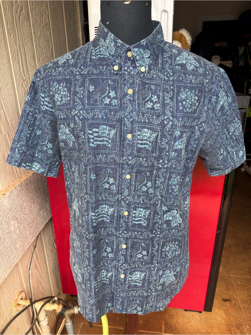 PreOwned Reyn Spooner Tailored Fit Blue Hawaiian Print Full Button Men's Large
